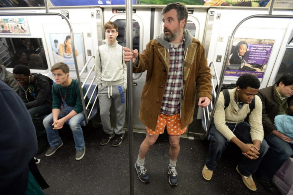 pants-subway-ride-new-york-city (7)