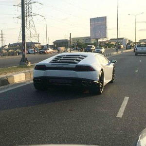 Lamborghini Huracan Price: $199,800 (₦39,760,200)
