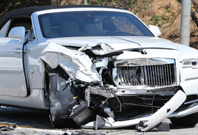 Scene from Kris Jenner car crash in Calabasas in her white Rolls-Royce into a green Prius Pictured: Kris Jenner Ref: SPL1329405 030816 Picture by: Clint Brewer / Splash News Splash News and Pictures Los Angeles: 310-821-2666 New York: 212-619-2666 London: 870-934-2666 photodesk@splashnews.com