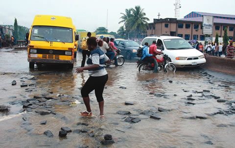 Flooded-Road-Lagos-Potholes
