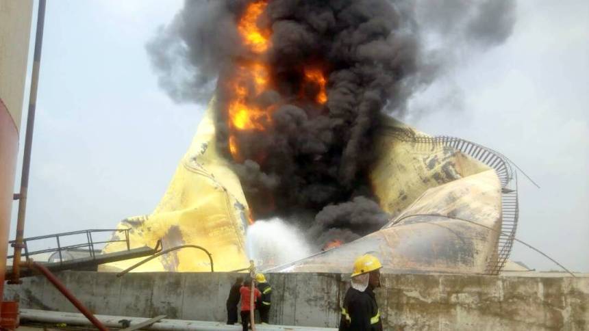 firefighters battle blaze on a tanker at stallionaire oil depot