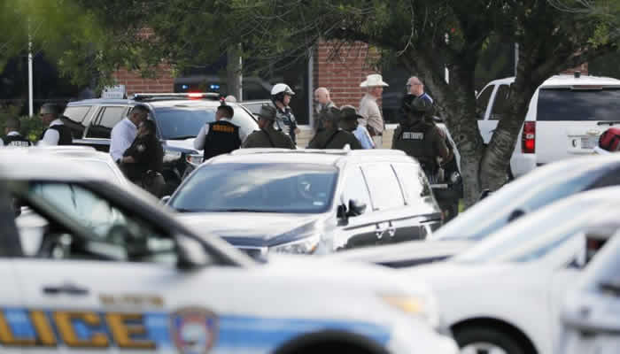 gunman-invades-texas-high-school-ten-feared-dead