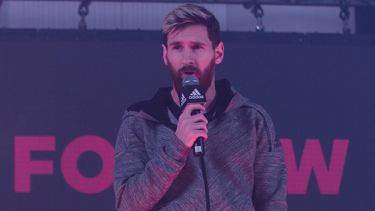 Messi making annoucements