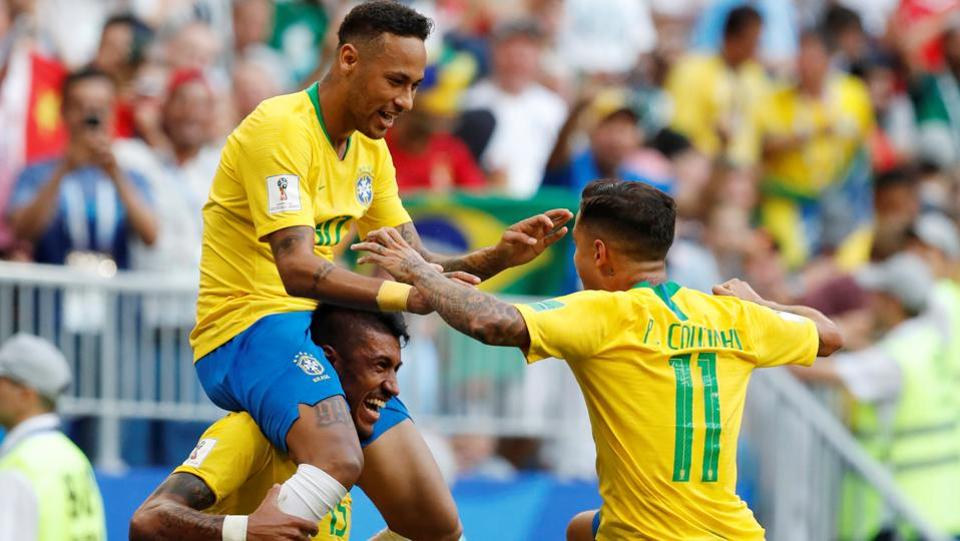 Neymar celebrating with team mates