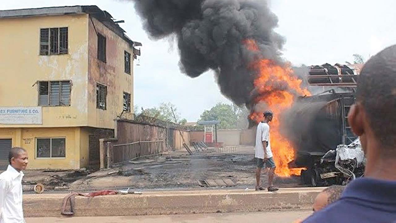 Fire razes Onistsha paper shops