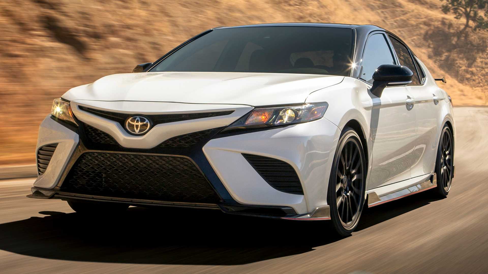 The Toyota Camry 2020 TRD