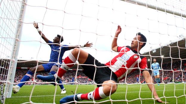No contest as Chelsea beat Southampton on the road