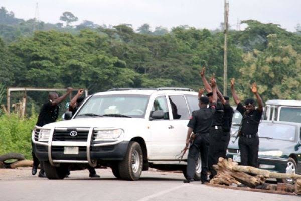 Commuters lament over multiple Police checkpoints along Lagos-Badagry Expressway