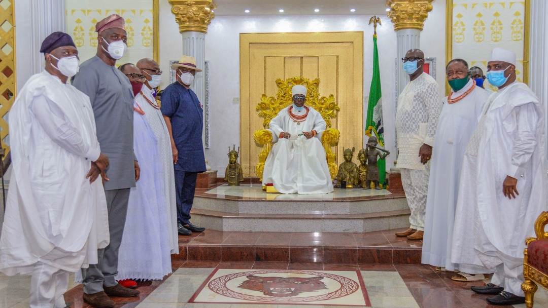 Oba of Benin with the five PDP governors