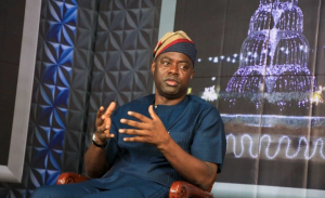 Governor Seyi Makinde Disobeys Covid-19 Regulations During 53rd Birthday Party