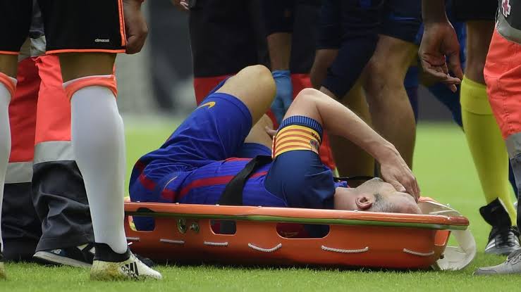 Iniesta Injured