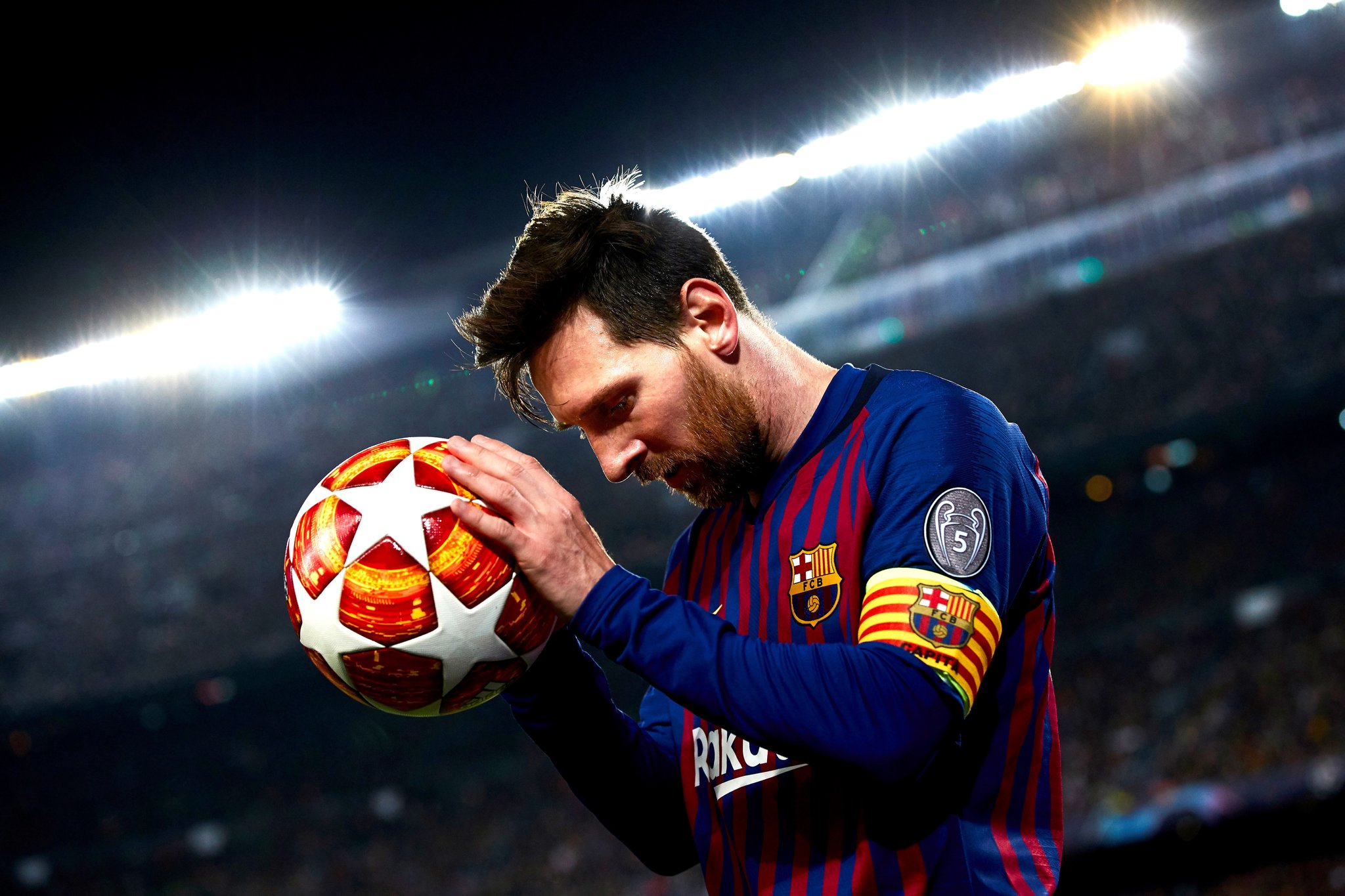 Messi - free agent - Barcelona