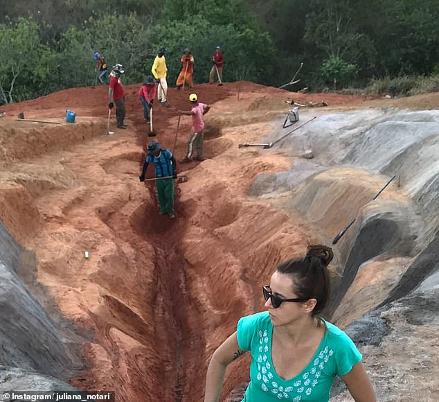 Giant vagina being built in Brazil