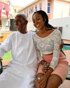 Yvonne Nelson and her dad