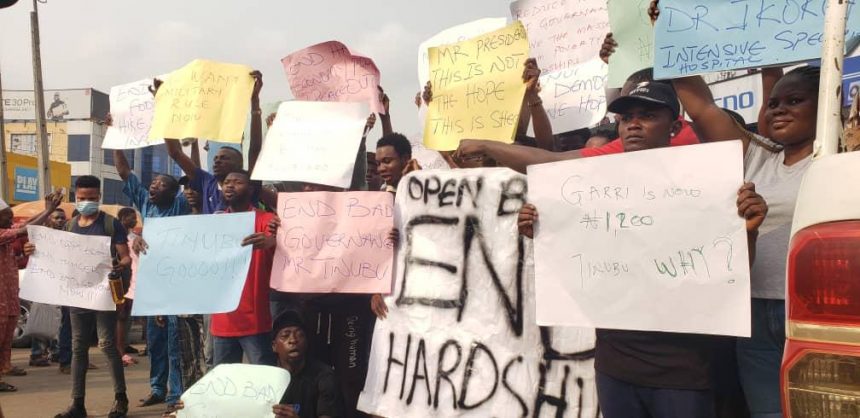 VIDEO: Protest Breaks Out In Oyo Over Economic Hardship